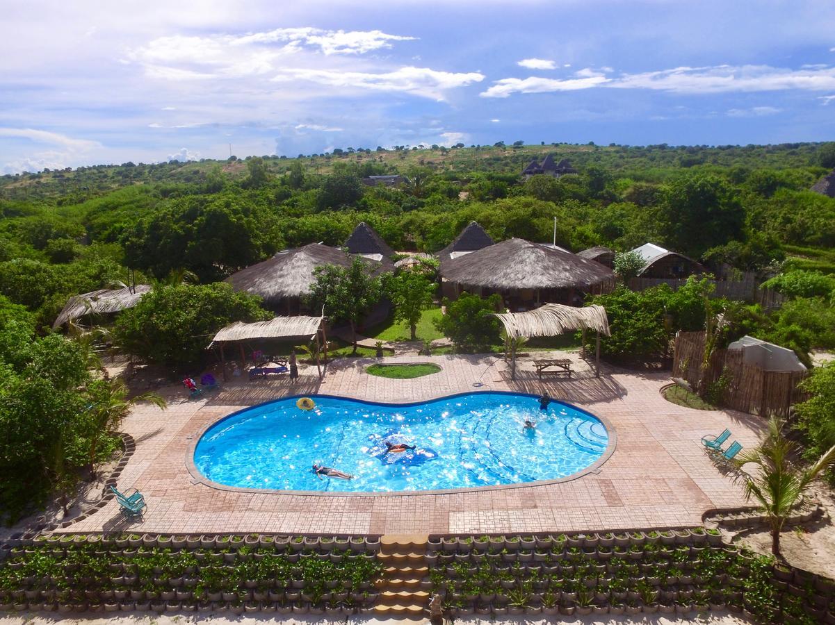 Nzuwa Lodge Pemba Exterior photo